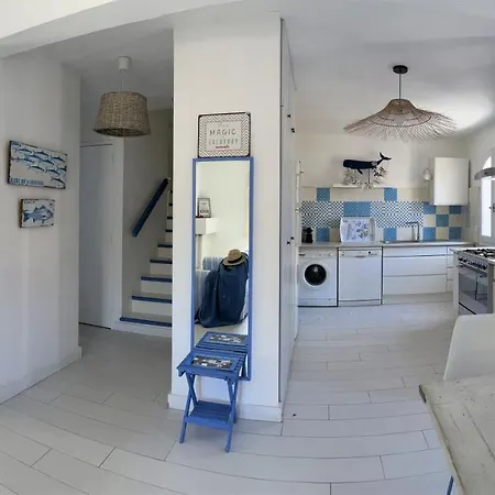 Villa Les Galets Bleus De *