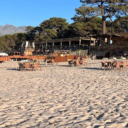 Les Galets Bleus De Calvi *
