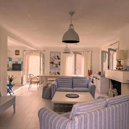 Les Galets Bleus De Calvi Villa *