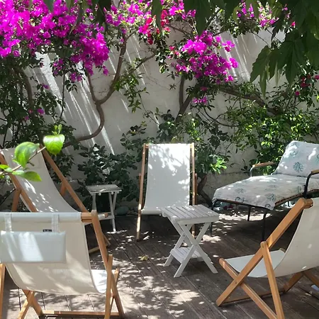 Les Galets Bleus De *